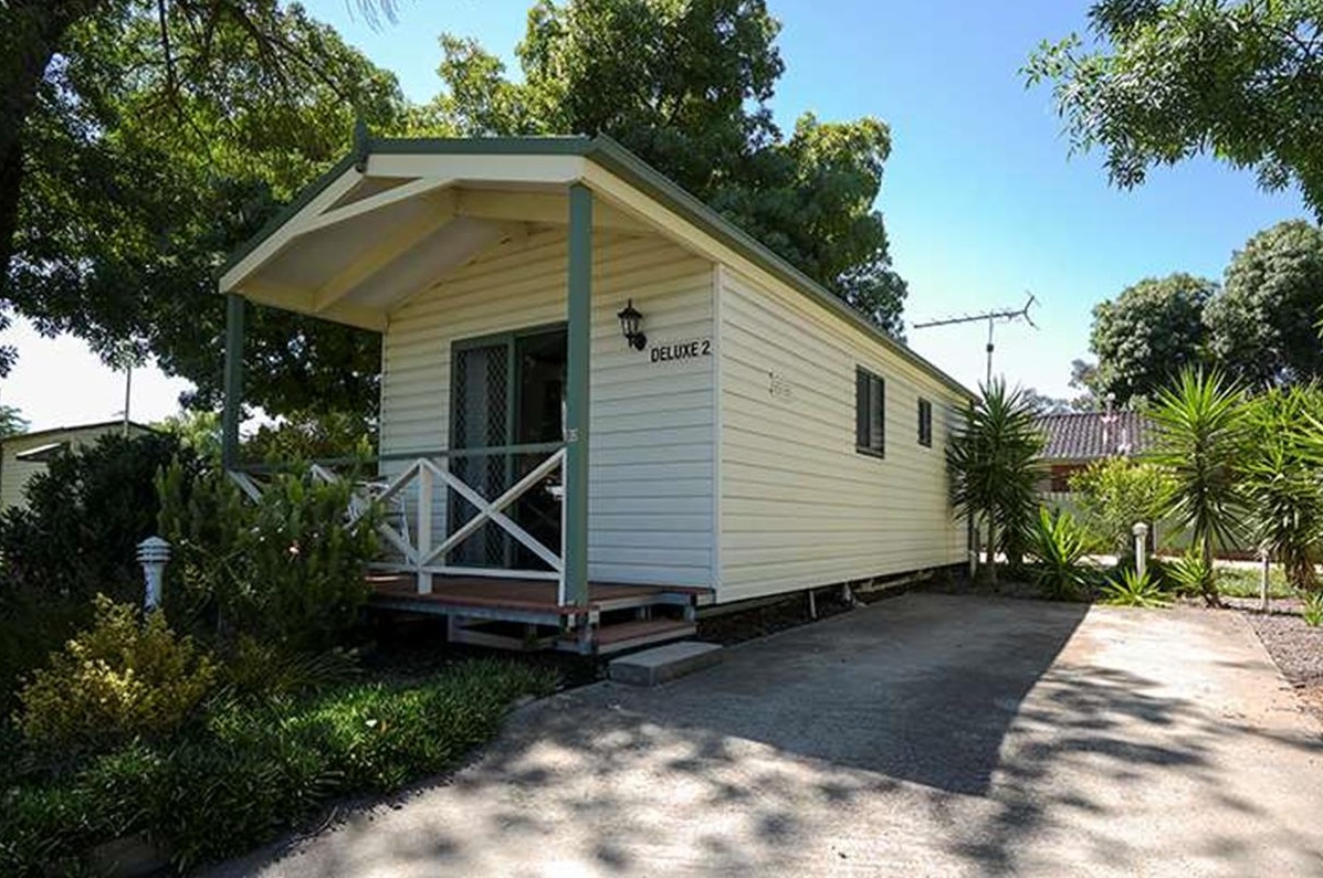 Wangaratta Accommodation North Cedars 1 br cabin